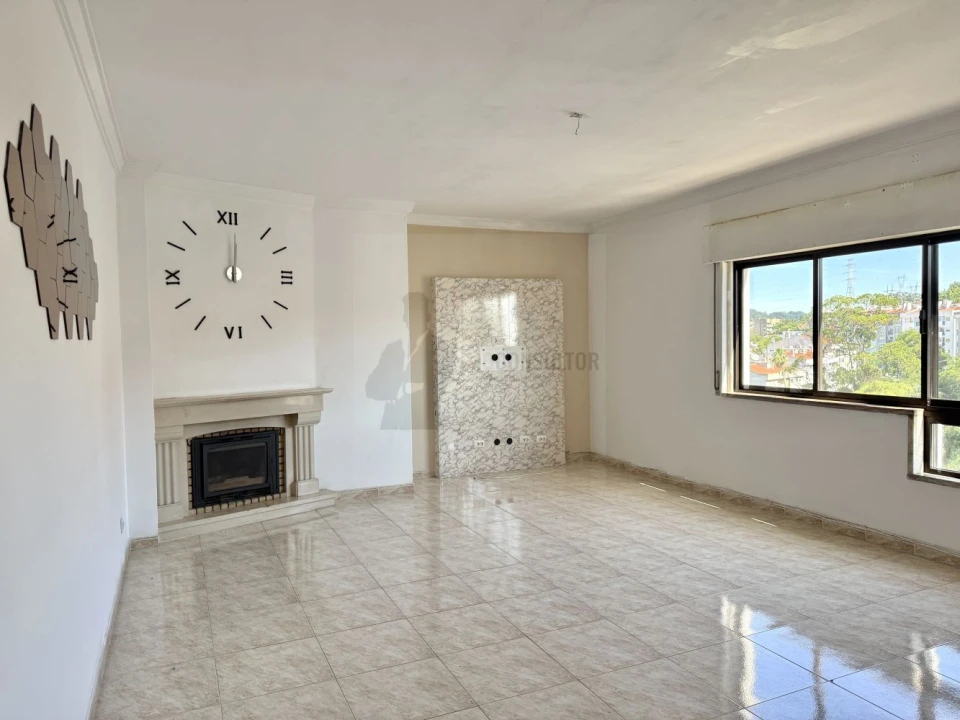 Apartamento T2 para Venda em Queluz e Belas Foto 5