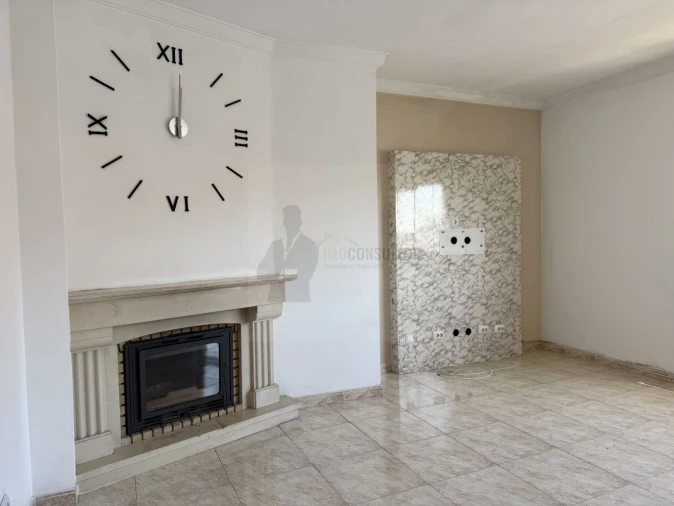 Apartamento T2 para Venda em Queluz e Belas Foto 7