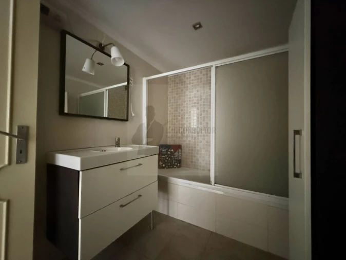 Apartamento T2 para Venda em Queluz e Belas Foto 19