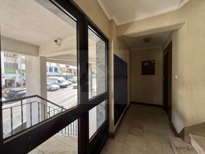 Apartamento T2 para Venda em Queluz e Belas Foto 29