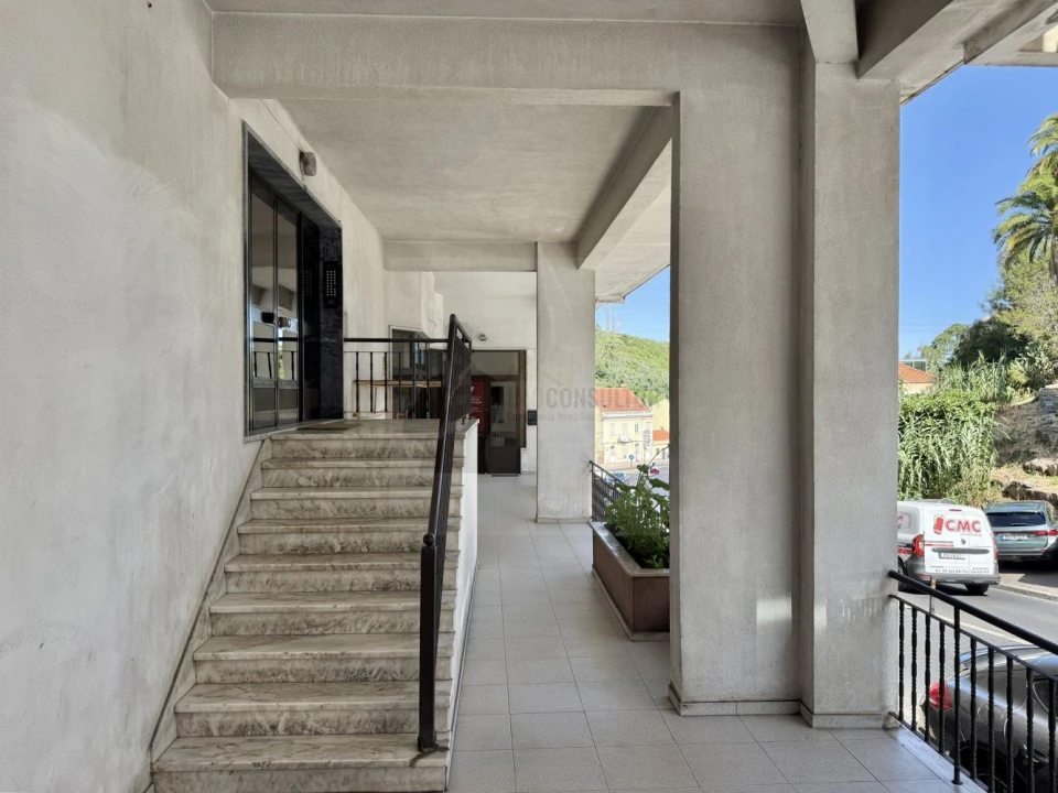 Apartamento T2 para Venda em Queluz e Belas Foto 31