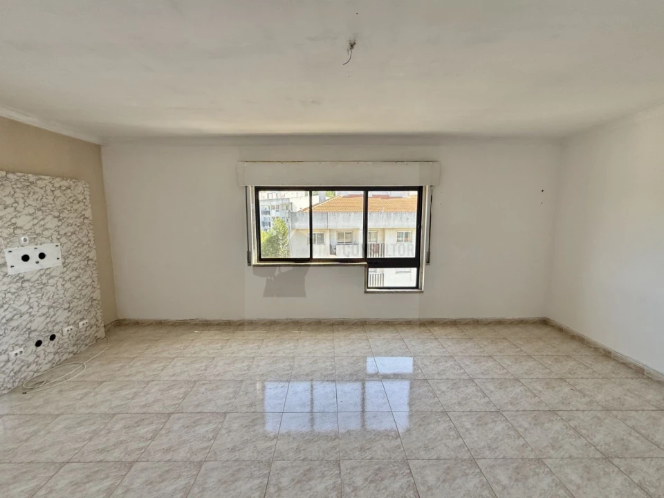 Apartamento T2 para Venda em Queluz e Belas Foto 8