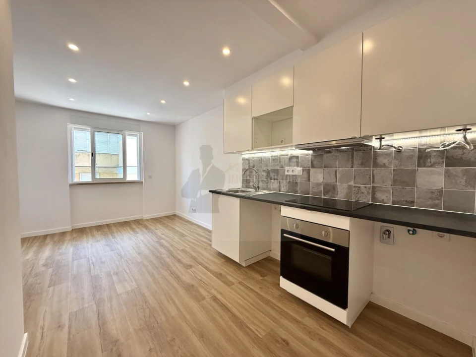 Apartamento T2 para Venda em Odivelas Foto 6