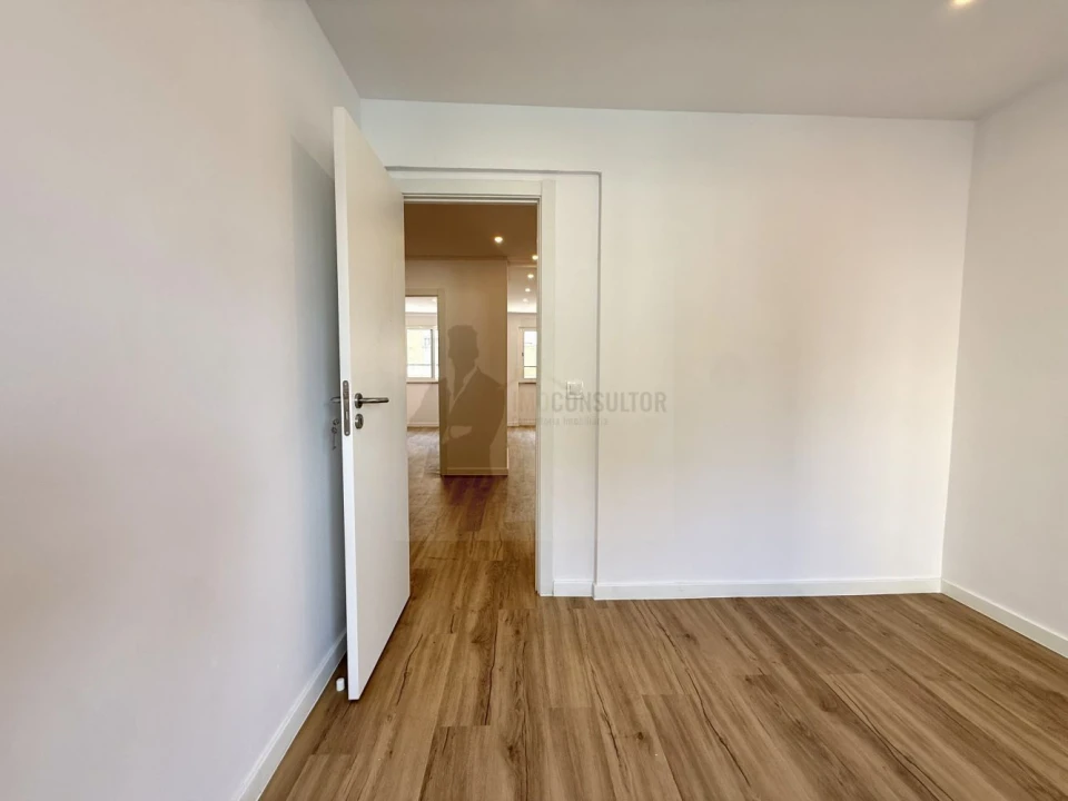 Apartamento T2 para Venda em Odivelas Foto 20