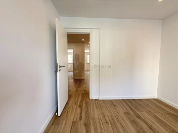 Apartamento T2 para Venda em Odivelas
