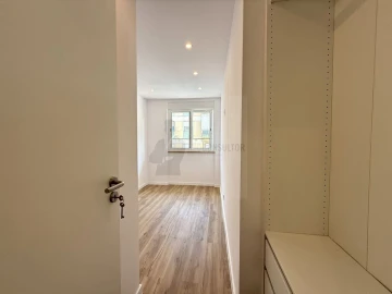 Apartamento T2 para Venda em Odivelas