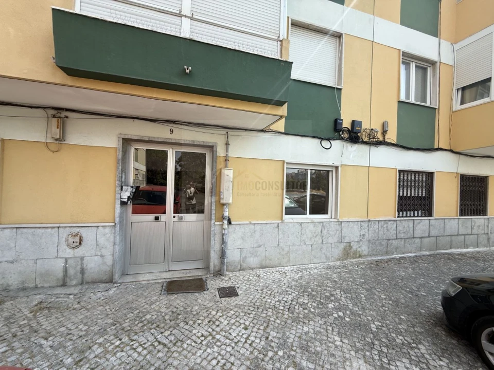 Apartamento T2 para Venda em Odivelas Foto 21