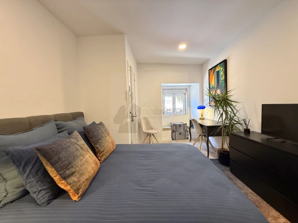 Apartamento T1 para Venda em Agualva e Mira-Sintra Foto 21