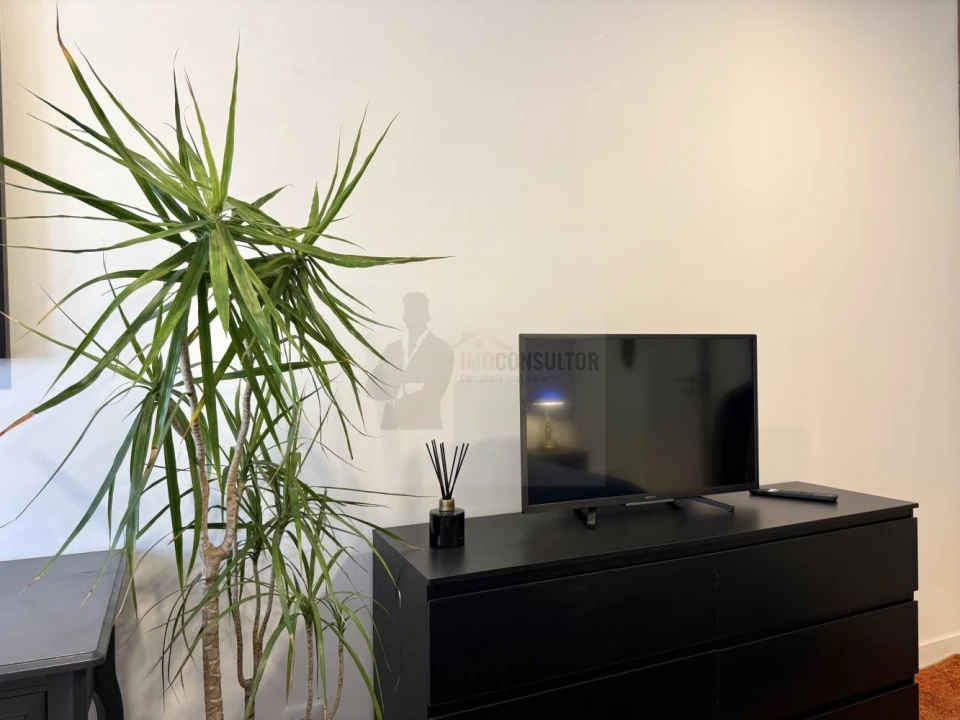 Apartamento T1 para Venda em Agualva e Mira-Sintra Foto 22