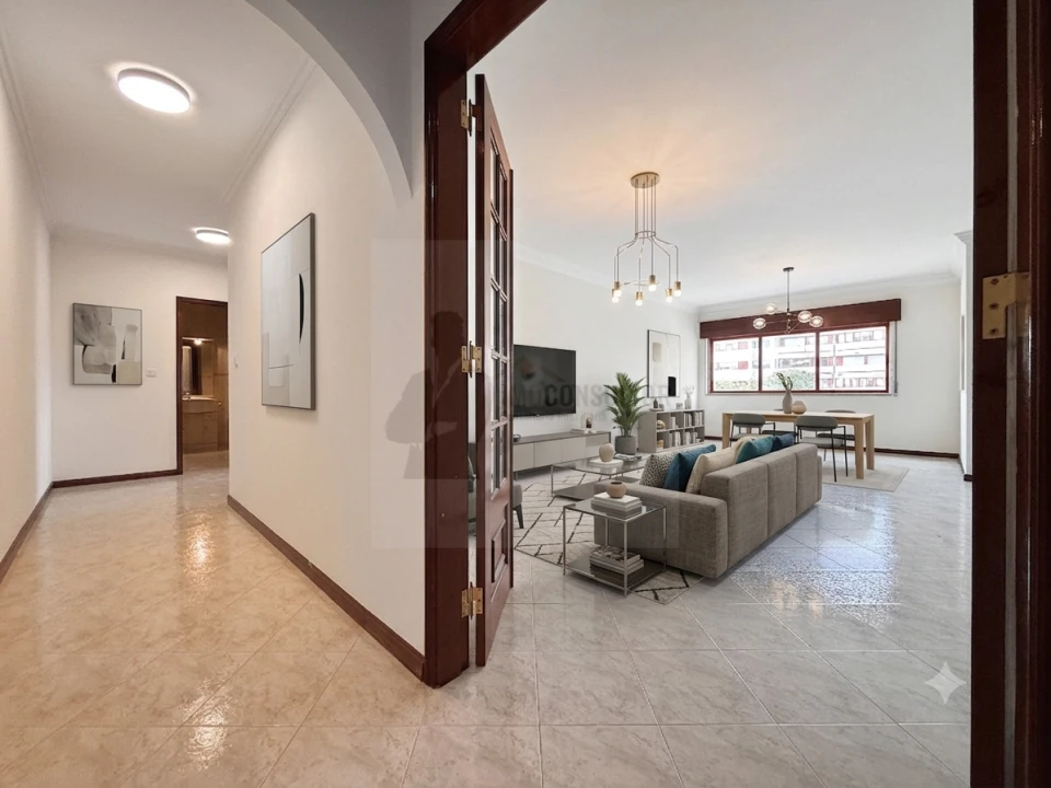 Apartamento T2 para Venda em Algueirão-Mem Martins Foto 1