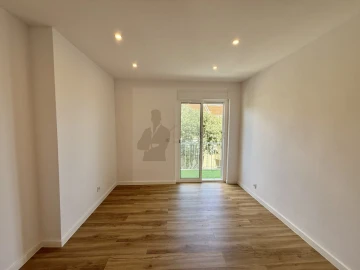 Apartamento T2 para Venda em Águas Livres