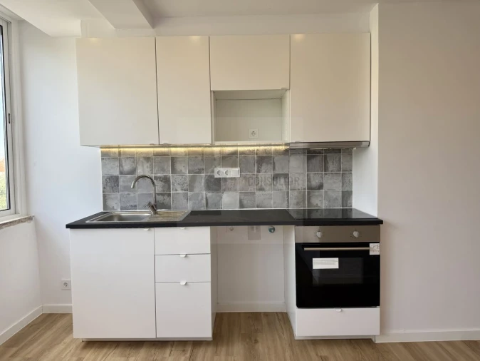 Apartamento T2 para Venda em Águas Livres Foto 4