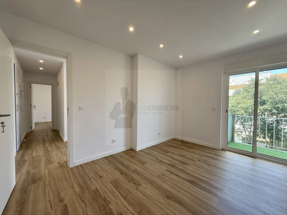 Apartamento T2 para Venda em Águas Livres Foto 6