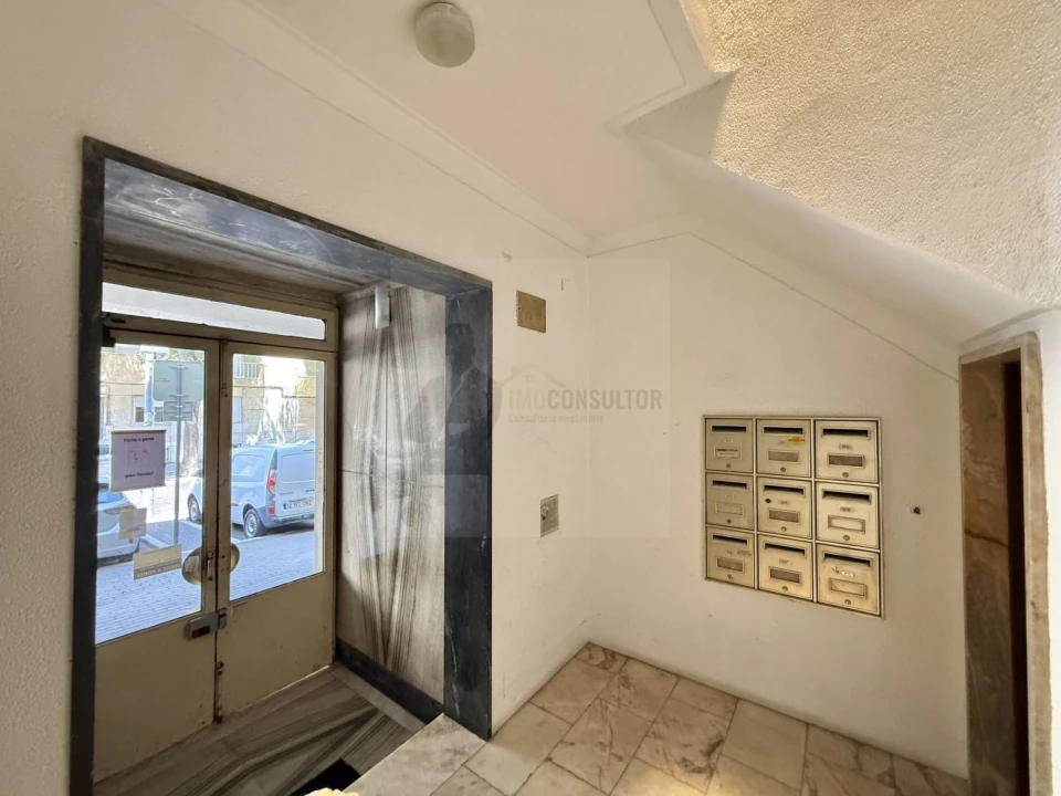 Apartamento T2 para Venda em Águas Livres Foto 18