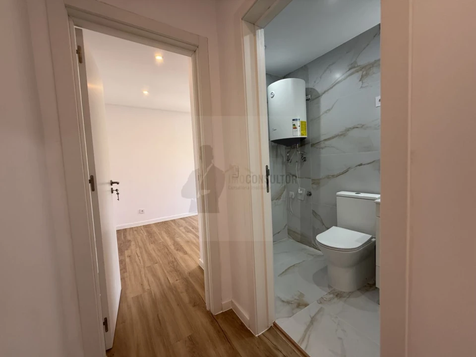 Apartamento T2 para Venda em Águas Livres Foto 15