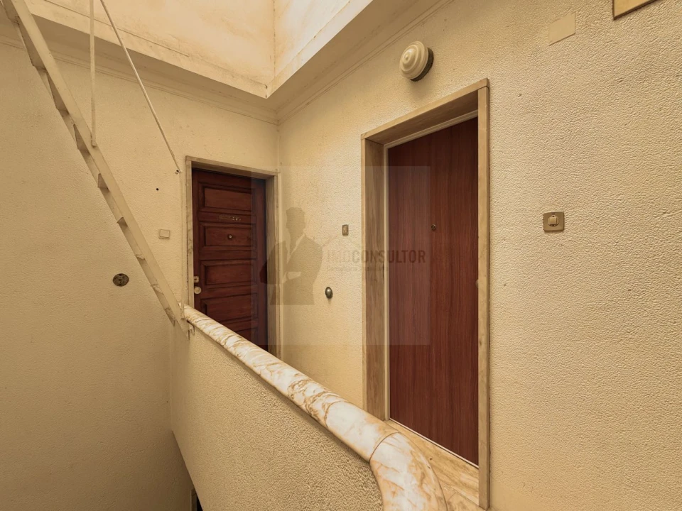 Apartamento T2 para Venda em Águas Livres Foto 19
