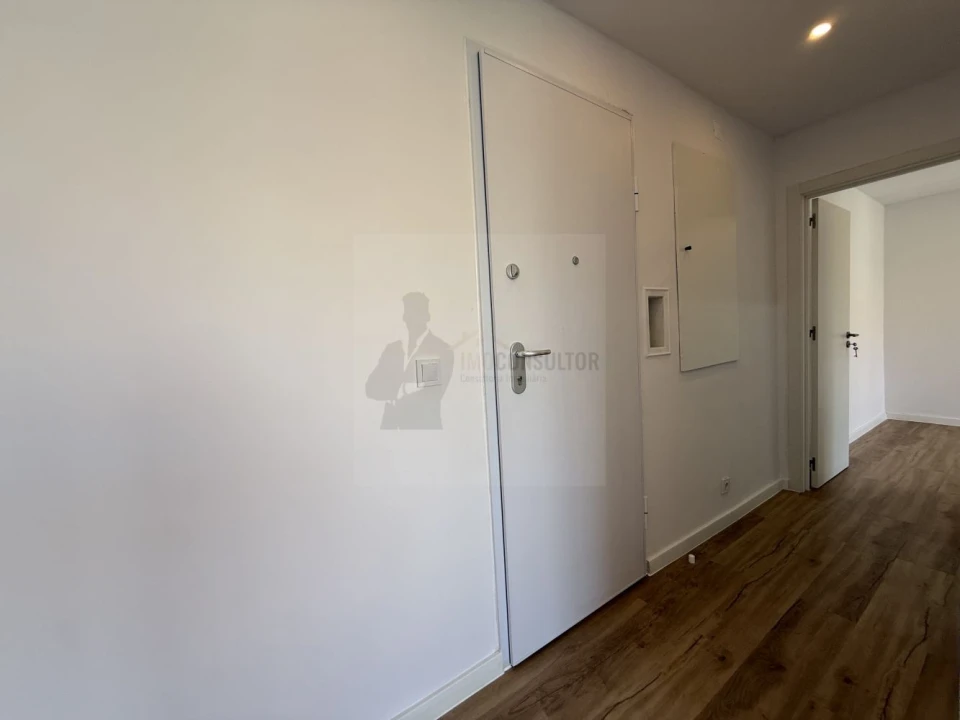 Apartamento T2 para Venda em Águas Livres Foto 14