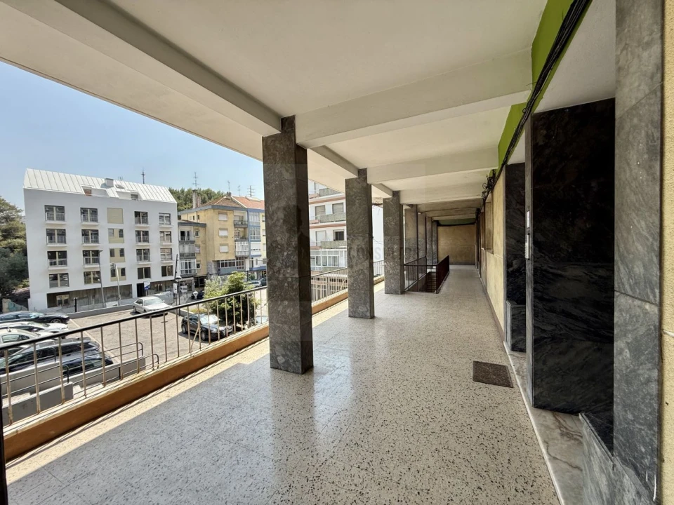 Apartamento T2 para Venda em Sacavém e Prior Velho Foto 29