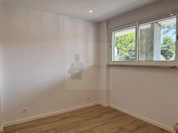 Apartamento T2 para Venda em Sacavém e Prior Velho