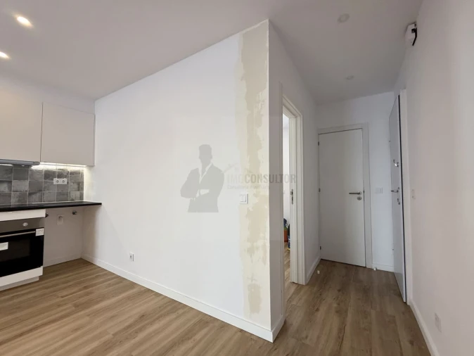 Apartamento T2 para Venda em Sacavém e Prior Velho Foto 13