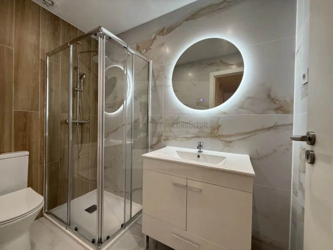 Apartamento T2 para Venda em Sacavém e Prior Velho Foto 12