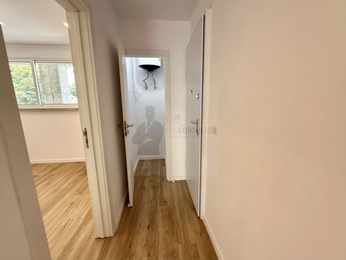 Apartamento T2 para Venda em Sacavém e Prior Velho Foto 20