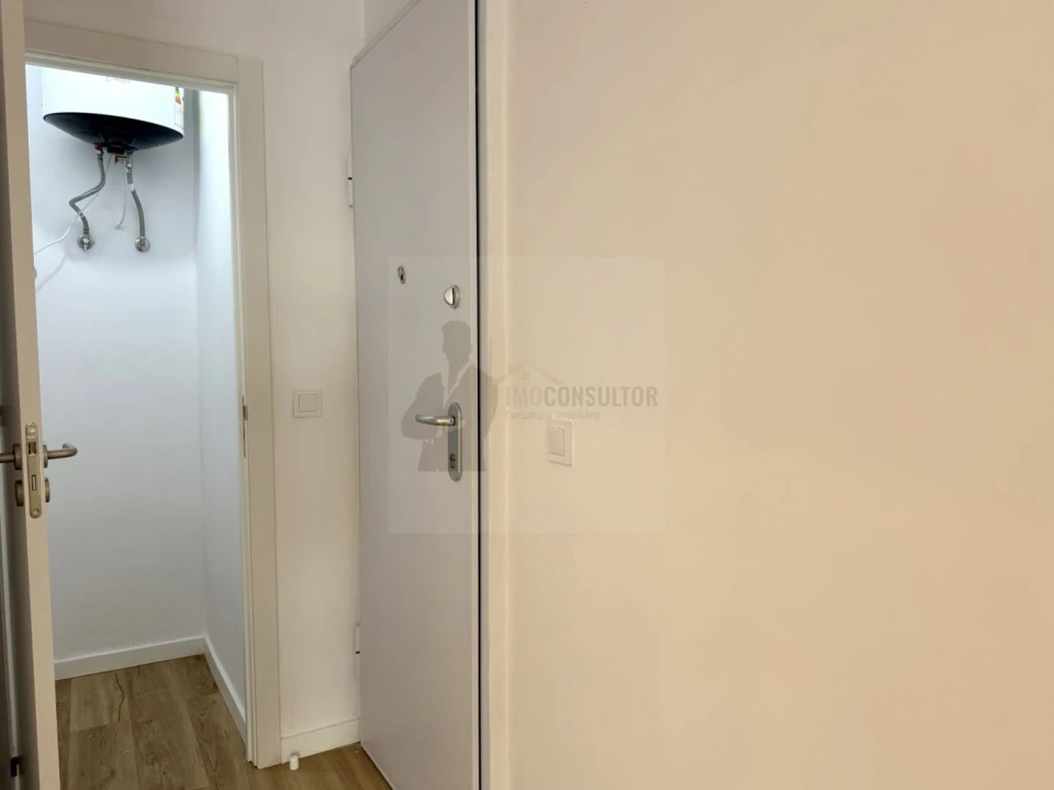 Apartamento T2 para Venda em Sacavém e Prior Velho Foto 21