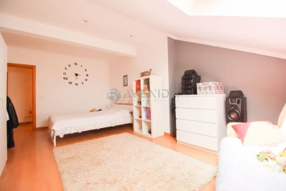Apartamento T4 para Venda em Samouco