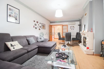 Apartamento T4 para Venda em Samouco