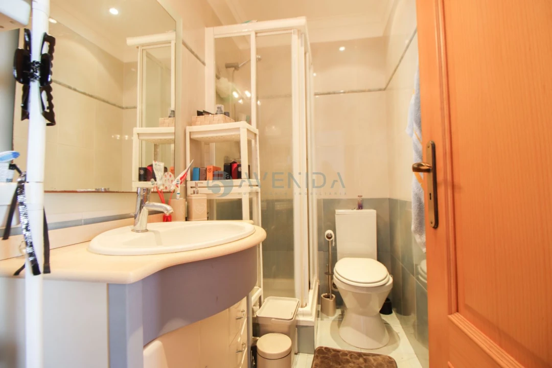 Apartamento T4 para Venda em Samouco Foto 16