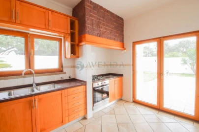 Moradia T3 para Venda em Sesimbra (Castelo)