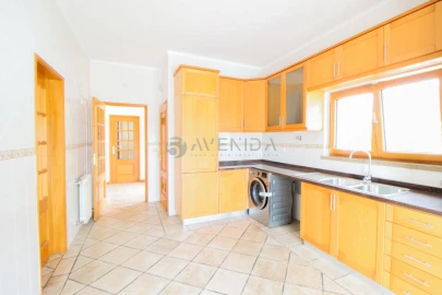 Moradia T3 para Venda em Sesimbra (Castelo)