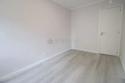 Apartamento T2 para Venda em Benfica
