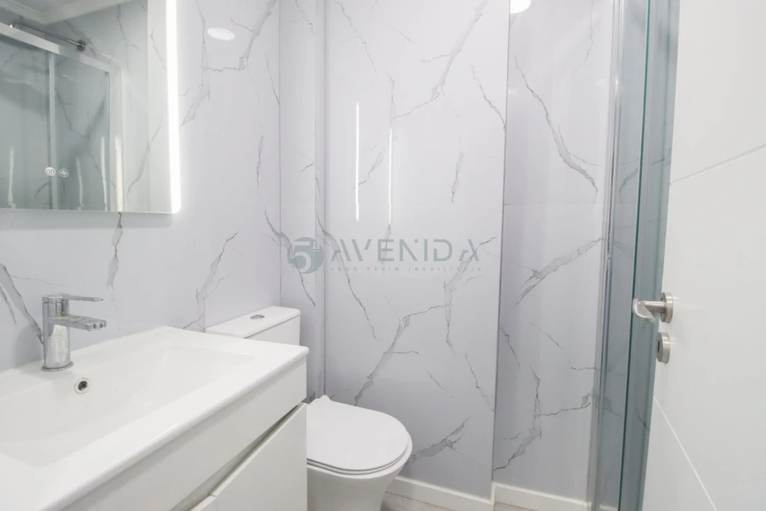 Apartamento T2 para Venda em Benfica Foto 23
