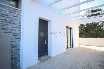 Moradia T3 para Venda em Fernao Ferro