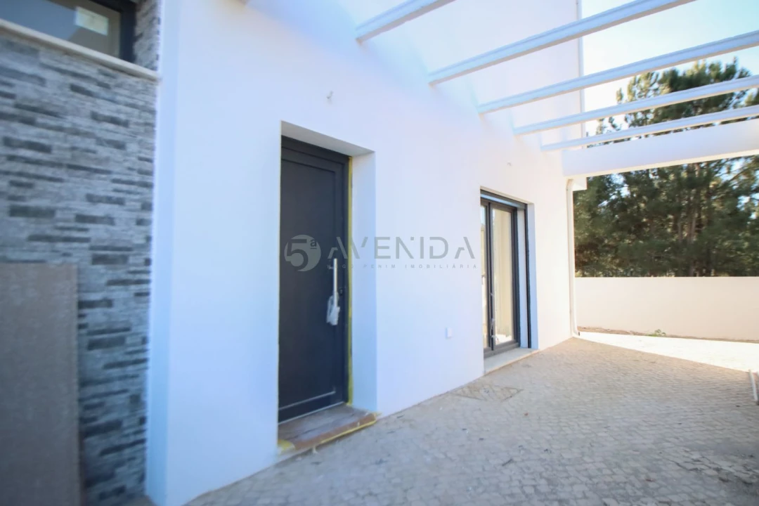 Moradia T3 para Venda em Fernao Ferro Foto 8