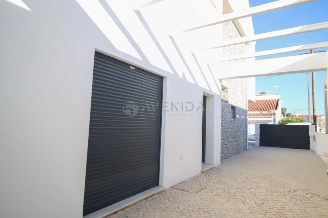 Moradia T3 para Venda em Fernao Ferro Foto 6
