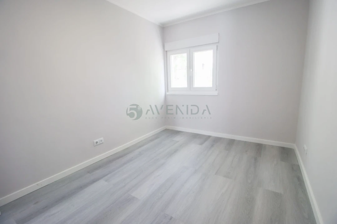 Apartamento T3 para Venda em Laranjeiro e Feijó Foto 10