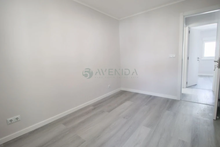 Apartamento T3 para Venda em Laranjeiro e Feijó Foto 13