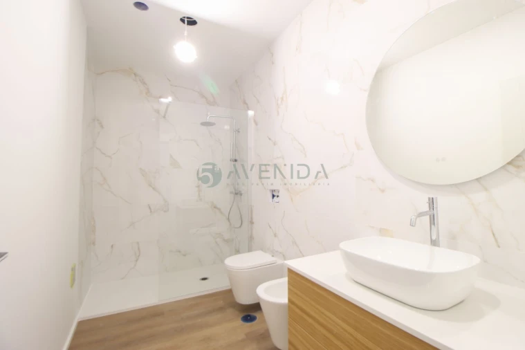 Apartamento T4 para Venda em Alto do Seixalinho, Santo André e Verderena Foto 15