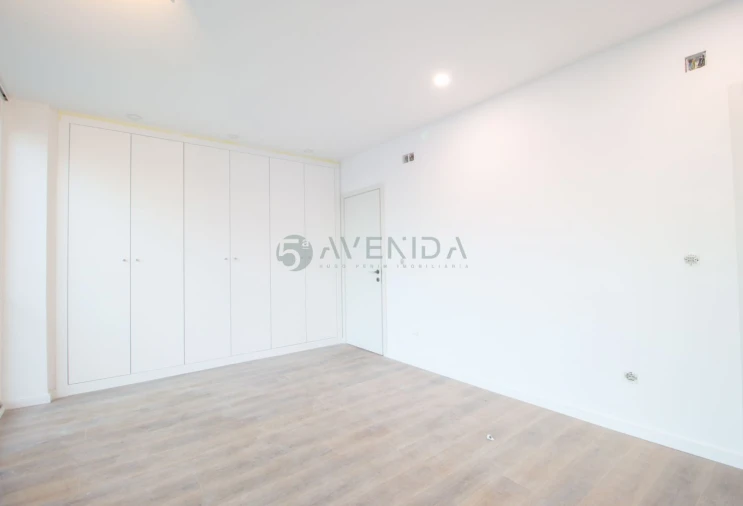 Apartamento T4 para Venda em Alto do Seixalinho, Santo André e Verderena Foto 12