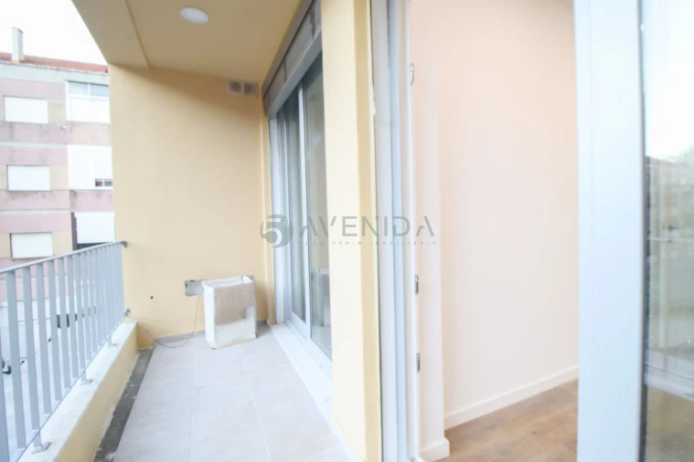 Apartamento T4 para Venda em Alto do Seixalinho, Santo André e Verderena Foto 29