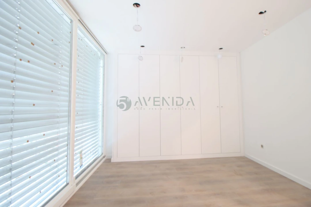 Apartamento T4 para Venda em Alto do Seixalinho, Santo André e Verderena Foto 9