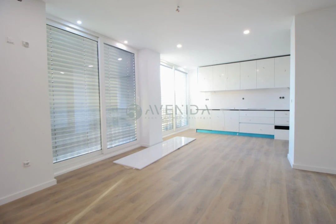 Apartamento T4 para Venda em Alto do Seixalinho, Santo André e Verderena Foto 2