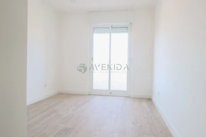 Apartamento T4 para Venda em Águas Livres