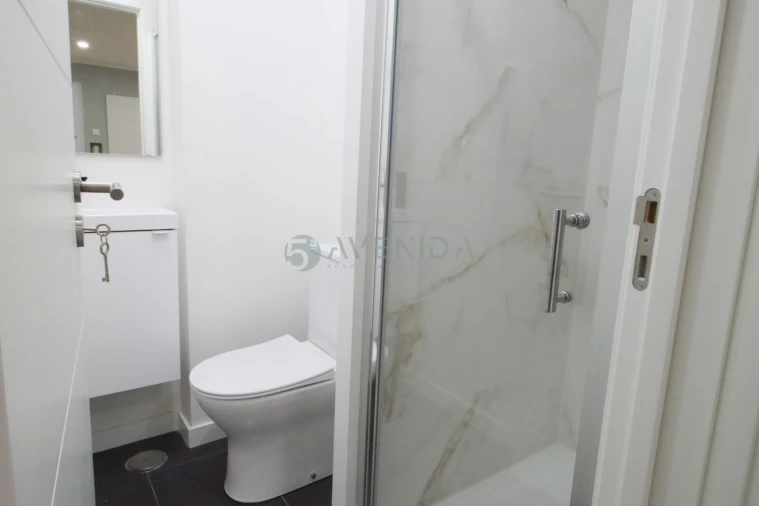 Apartamento T4 para Venda em Águas Livres Foto 22