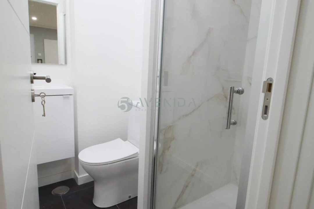 Apartamento T4 para Venda em Águas Livres Foto 22