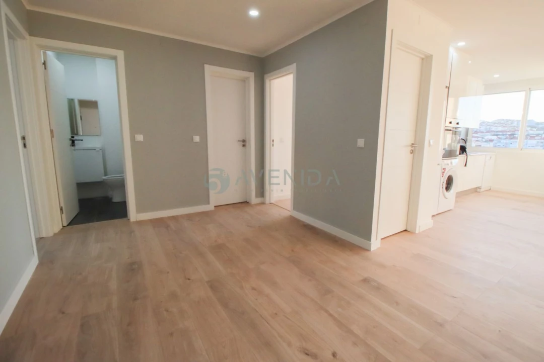 Apartamento T4 para Venda em Águas Livres Foto 10