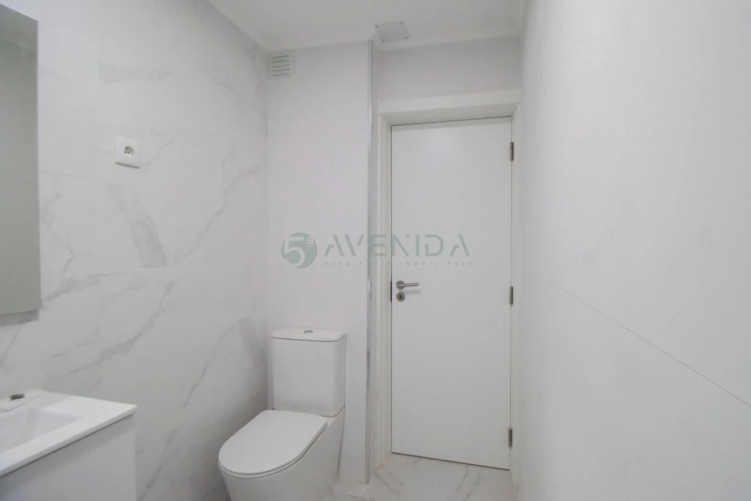 Apartamento T2 para Venda em Venteira Foto 9