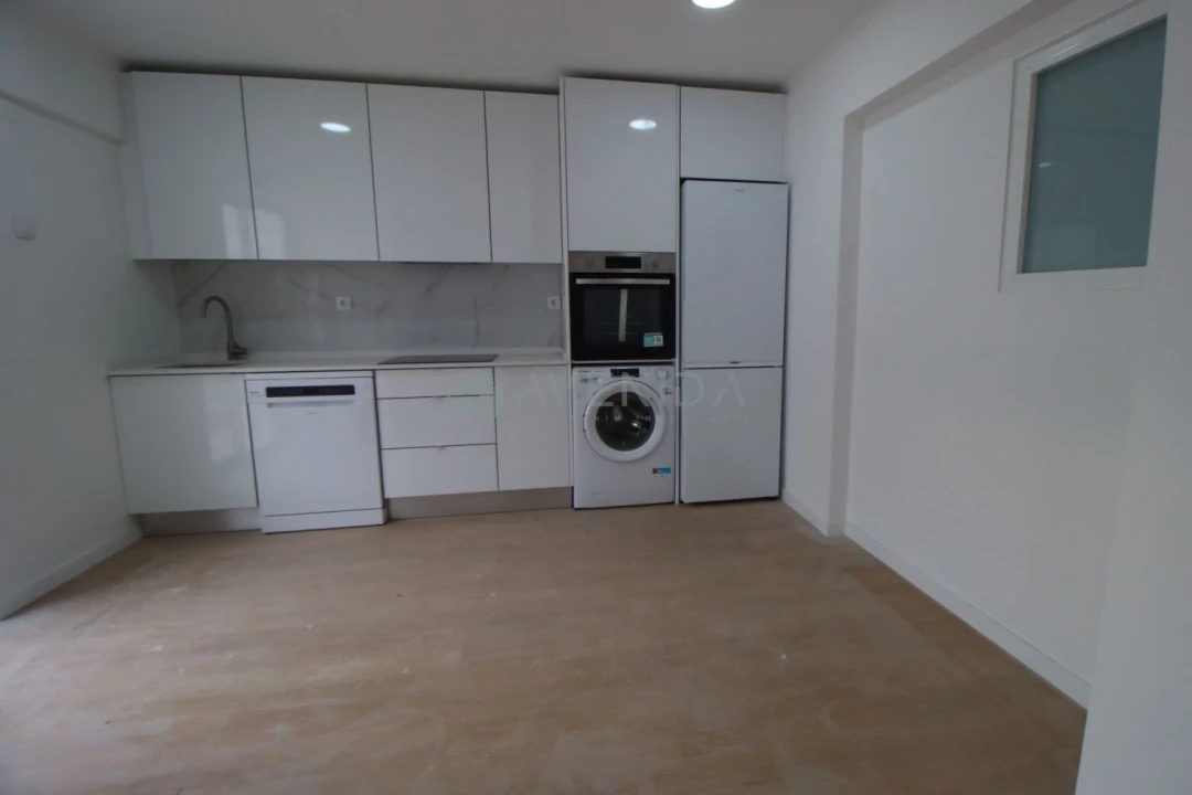 Apartamento T2 para Venda em Venteira Foto 1